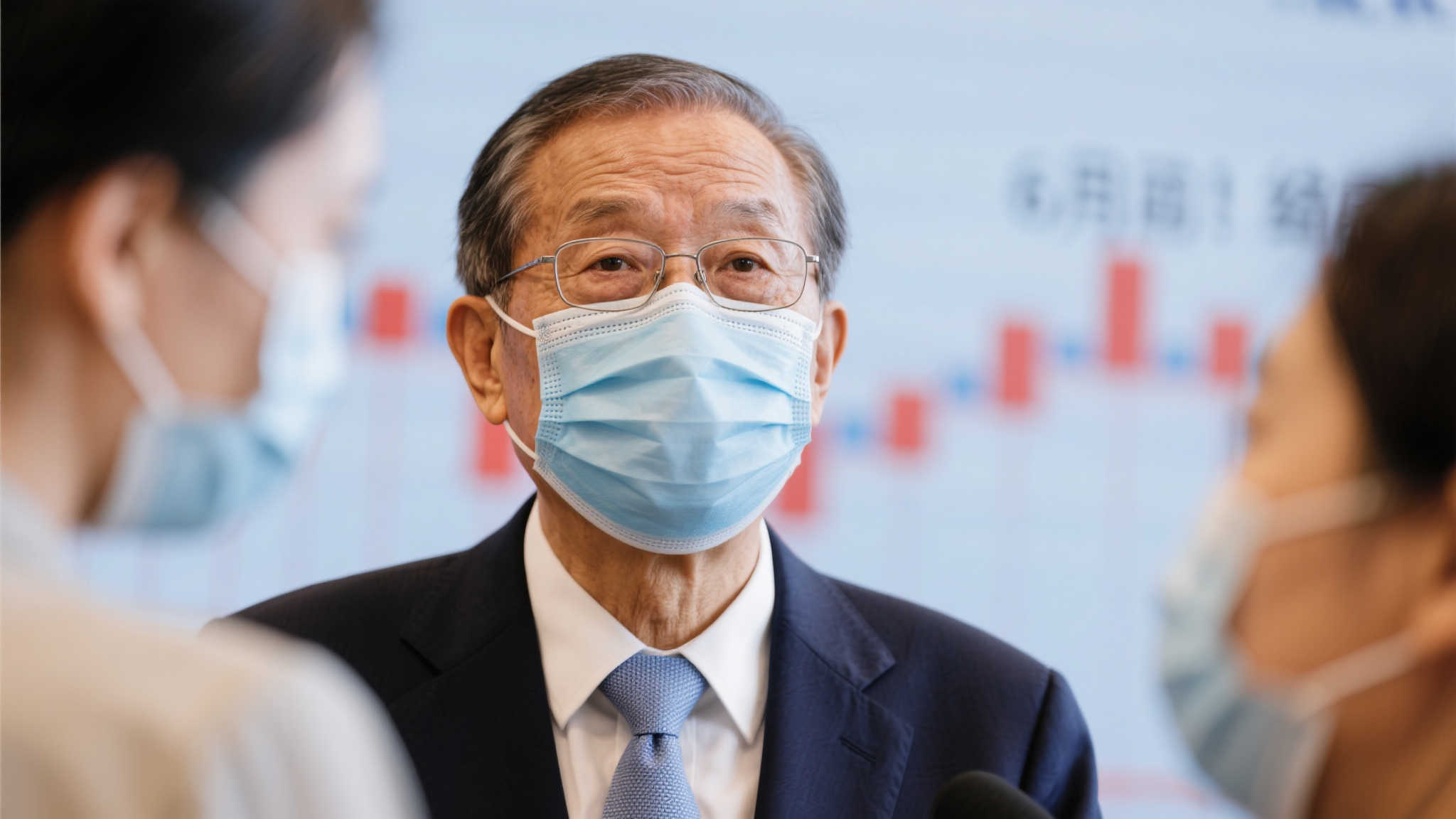现场一片混